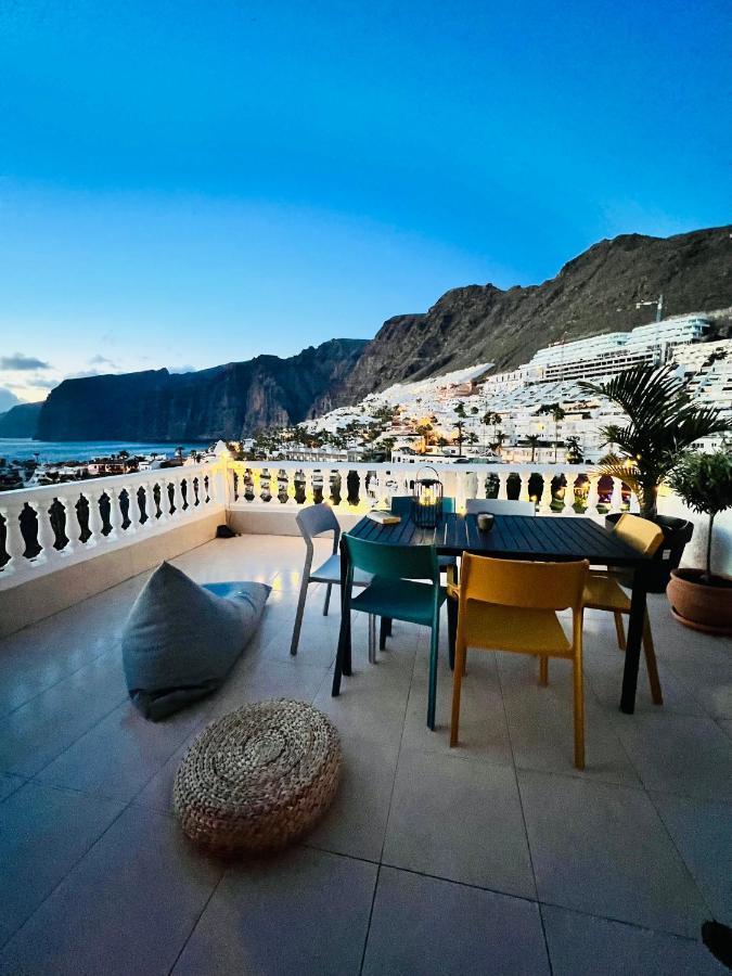 Апартаменти Luxury Penthouse With Breathtaking Views And Huge Private Terraces Пуерто-де-Сантьяго Екстер'єр фото