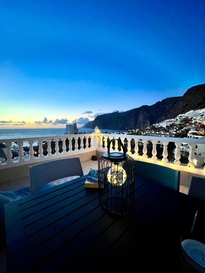 Апартаменти Luxury Penthouse With Breathtaking Views And Huge Private Terraces Пуерто-де-Сантьяго Екстер'єр фото